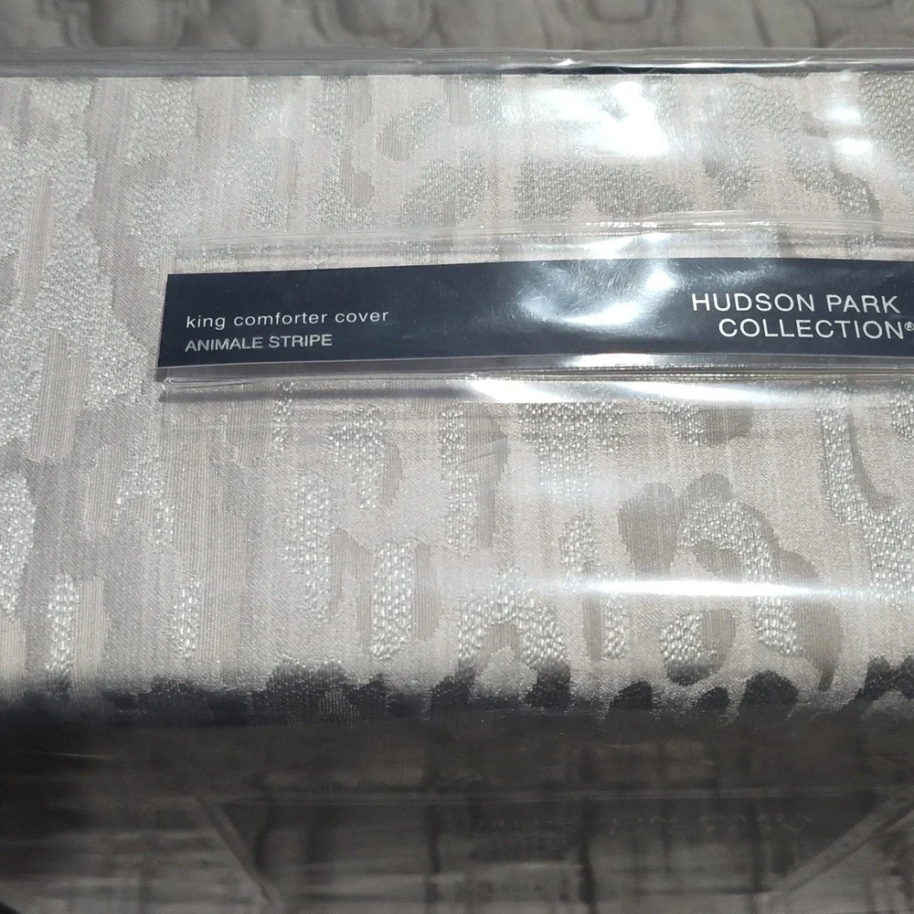 Hudson Park Collection taupe zip
